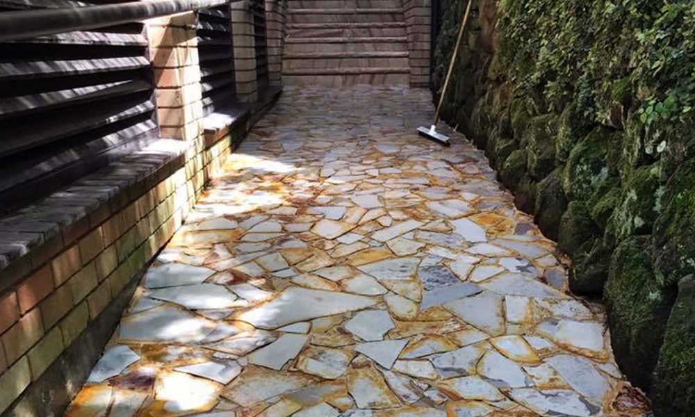 High Pressure Cleaning - Paths 01